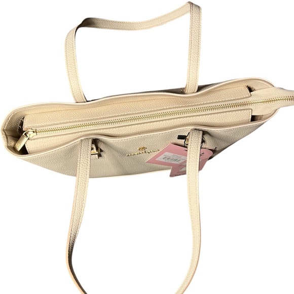 Nanette Lepore Cream Tote Bag. Comes w/ an Unbranded dust bag 💜 - Picture 6 of 8